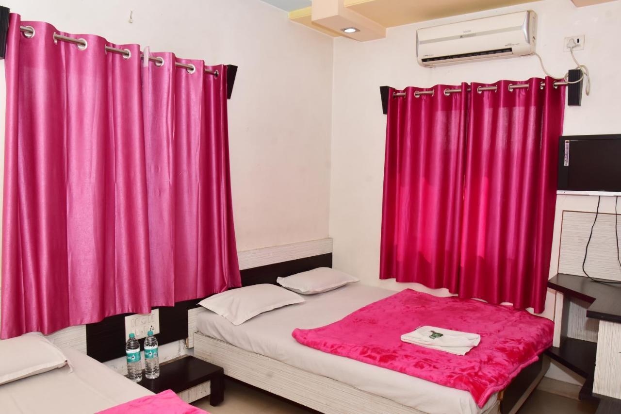 Hotel Temple Sai Shirdi Exterior foto