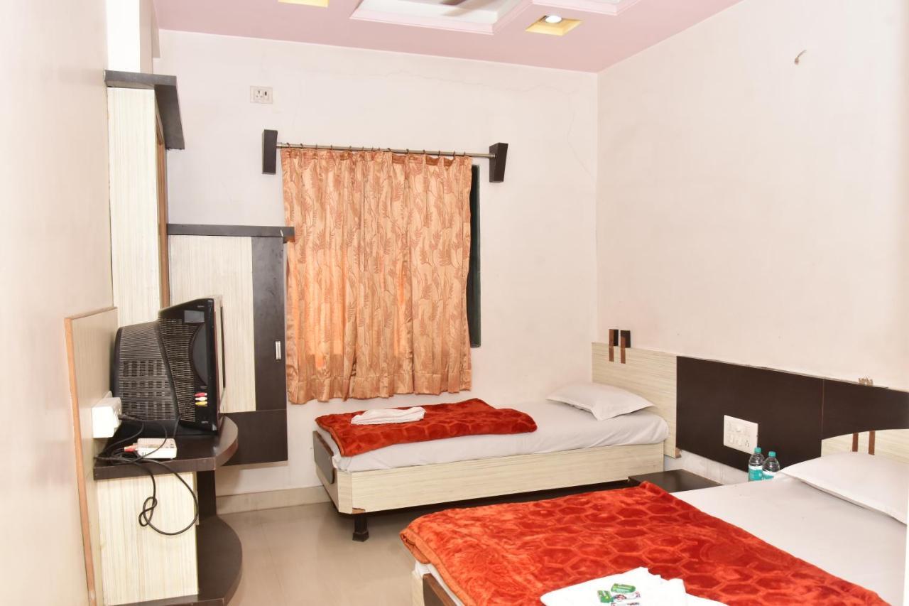 Hotel Temple Sai Shirdi Exterior foto