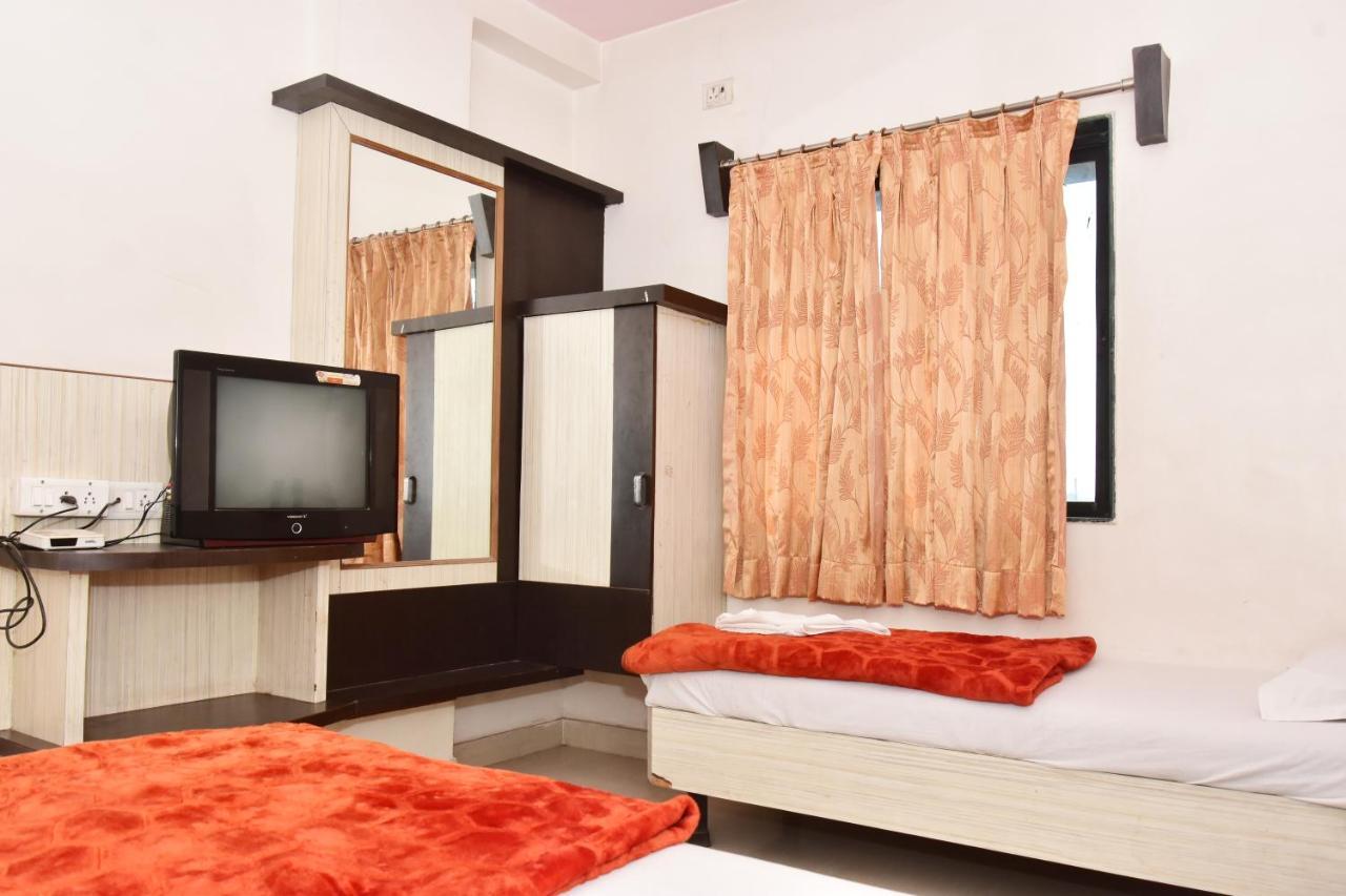 Hotel Temple Sai Shirdi Exterior foto
